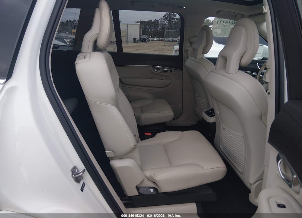 2020 VOLVO XC90 T6 MOMENTUM 6 PASSENGER VIN: YV4A221K7L1561706