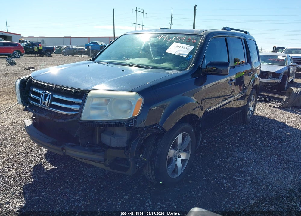 2015 HONDA PILOT TOURING VIN: 5FNYF3H92FB017866