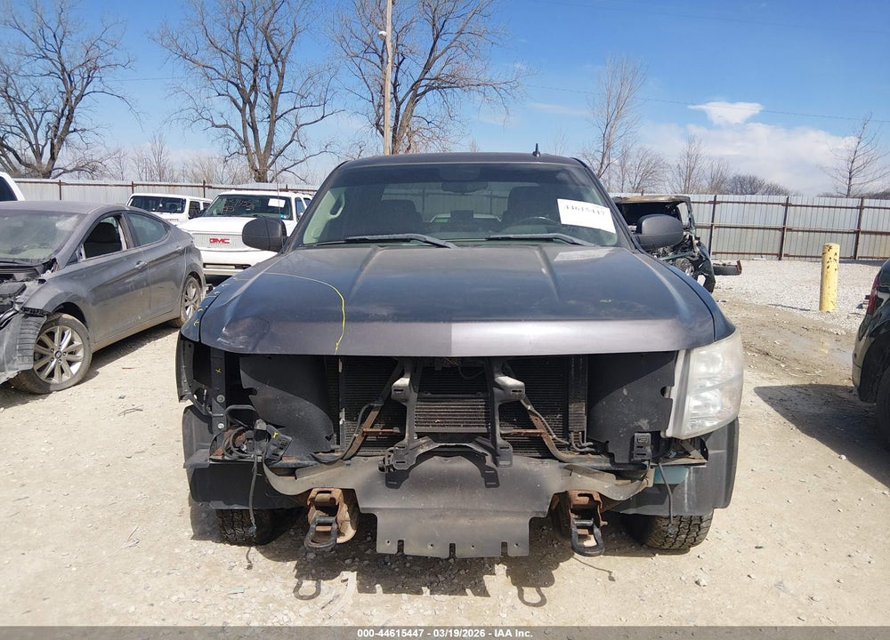 2011 CHEVROLET SILVERADO 1500 LT VIN: 1GCPKSE37BF175899