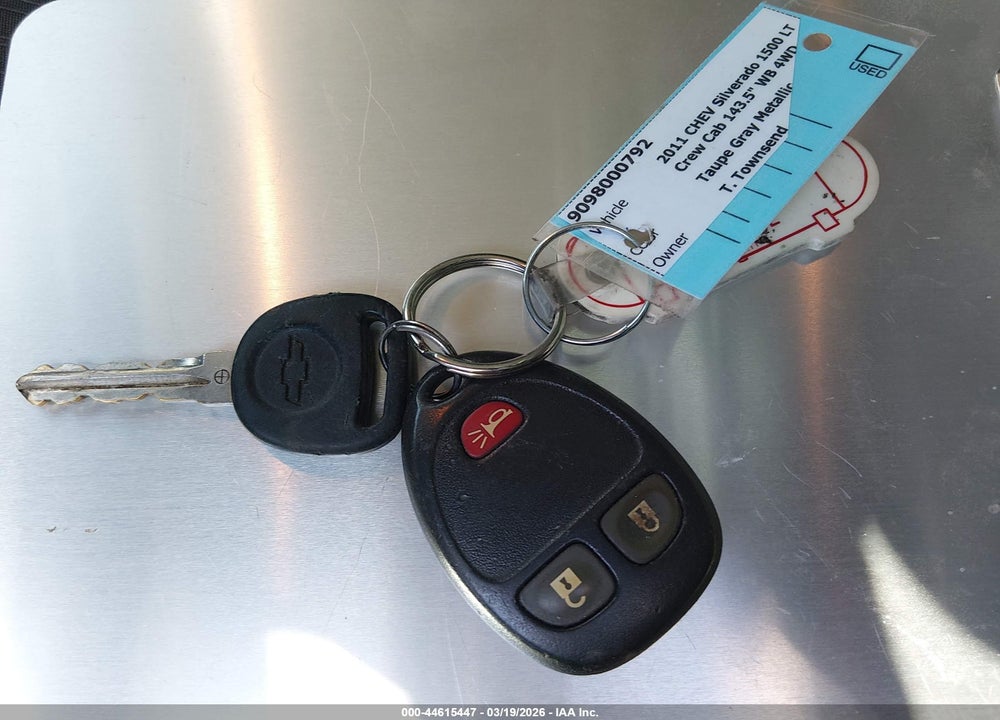 2011 CHEVROLET SILVERADO 1500 LT VIN: 1GCPKSE37BF175899
