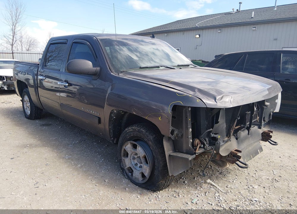 2011 CHEVROLET SILVERADO 1500 LT VIN: 1GCPKSE37BF175899