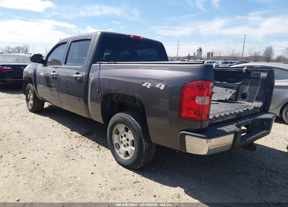 2011 CHEVROLET SILVERADO 1500 LT VIN: 1GCPKSE37BF175899