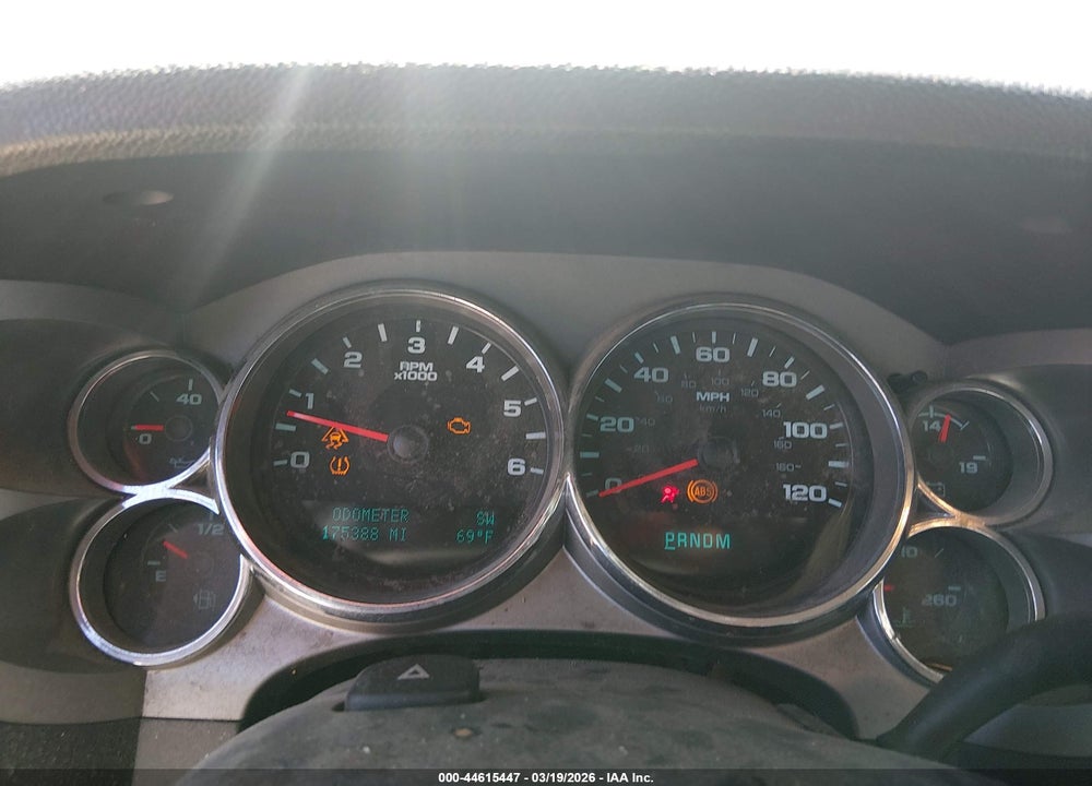 2011 CHEVROLET SILVERADO 1500 LT VIN: 1GCPKSE37BF175899