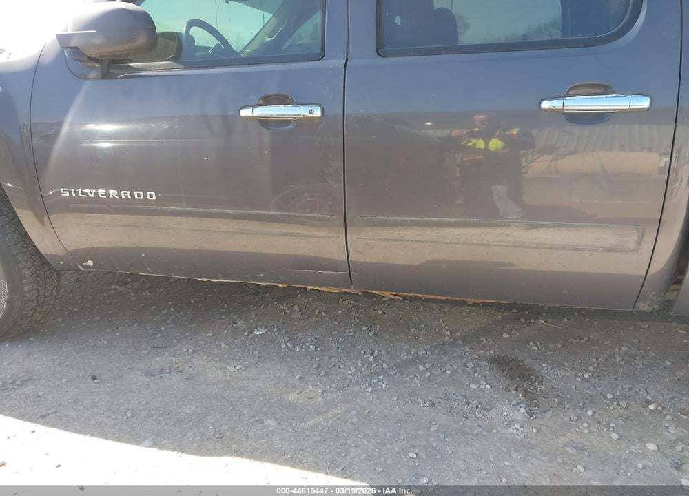 2011 CHEVROLET SILVERADO 1500 LT VIN: 1GCPKSE37BF175899
