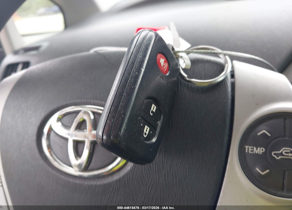 2013 TOYOTA PRIUS TWO VIN: JTDKN3DU3D1704735