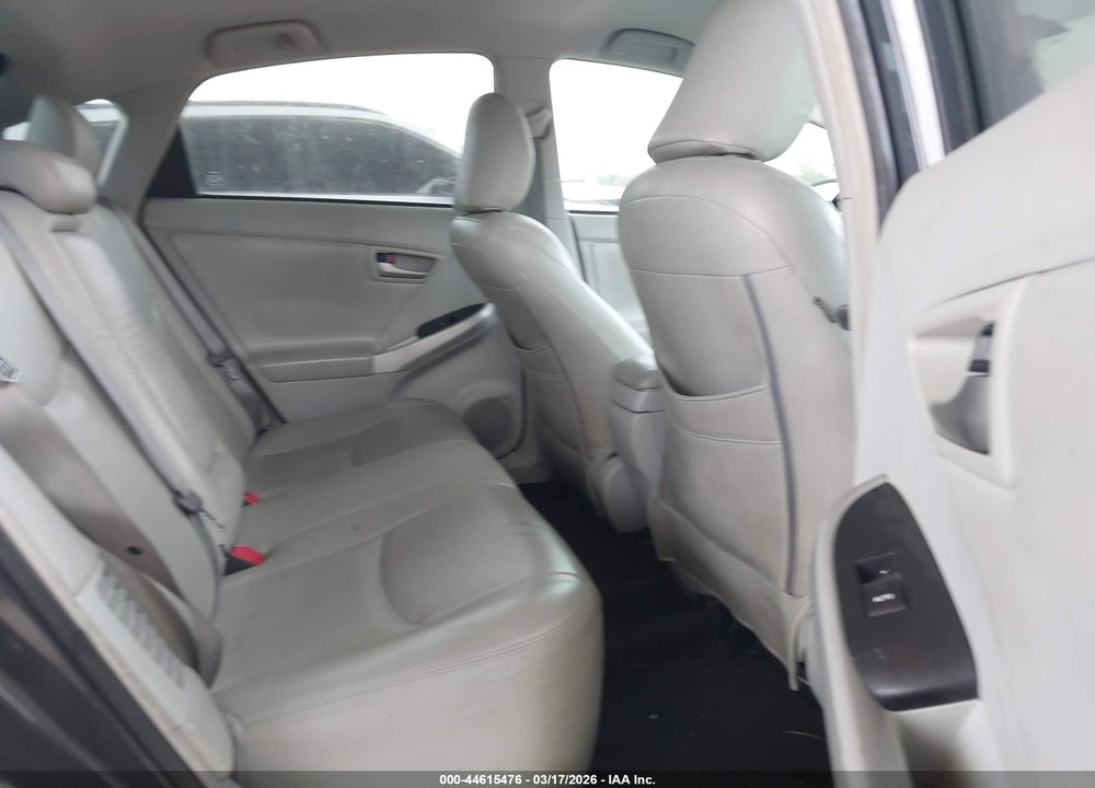 2013 TOYOTA PRIUS TWO VIN: JTDKN3DU3D1704735
