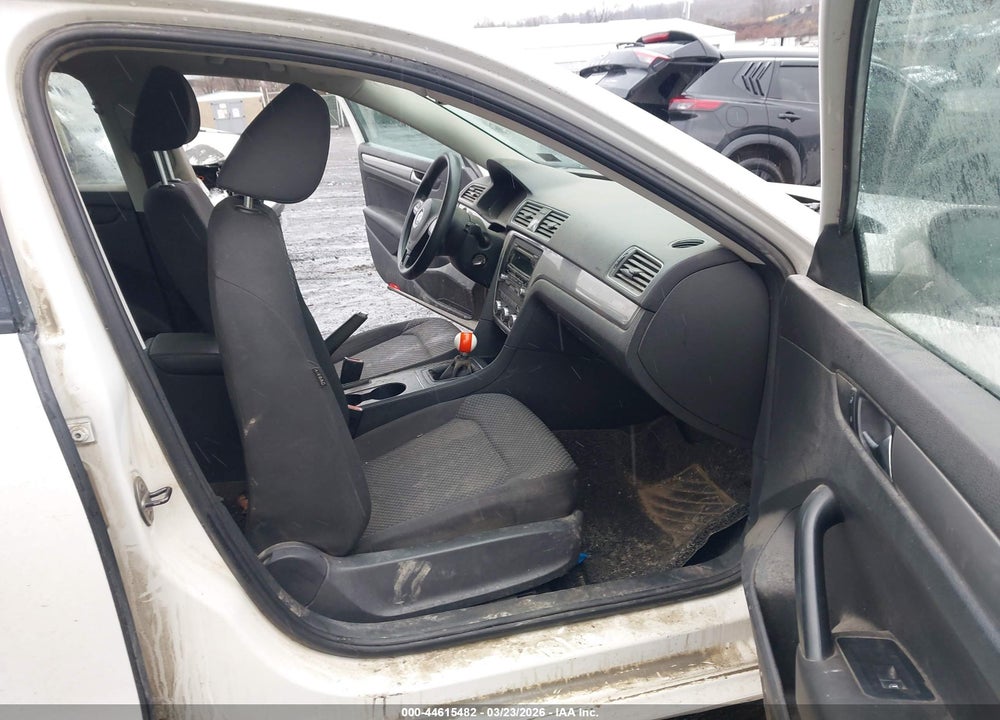 2012 VOLKSWAGEN PASSAT 2.5L S VIN: 1VWAP7A34CC018759