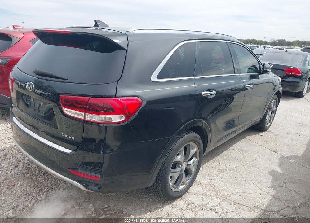 2016 KIA SORENTO 3.3L SX VIN: 5XYPK4A50GG090572