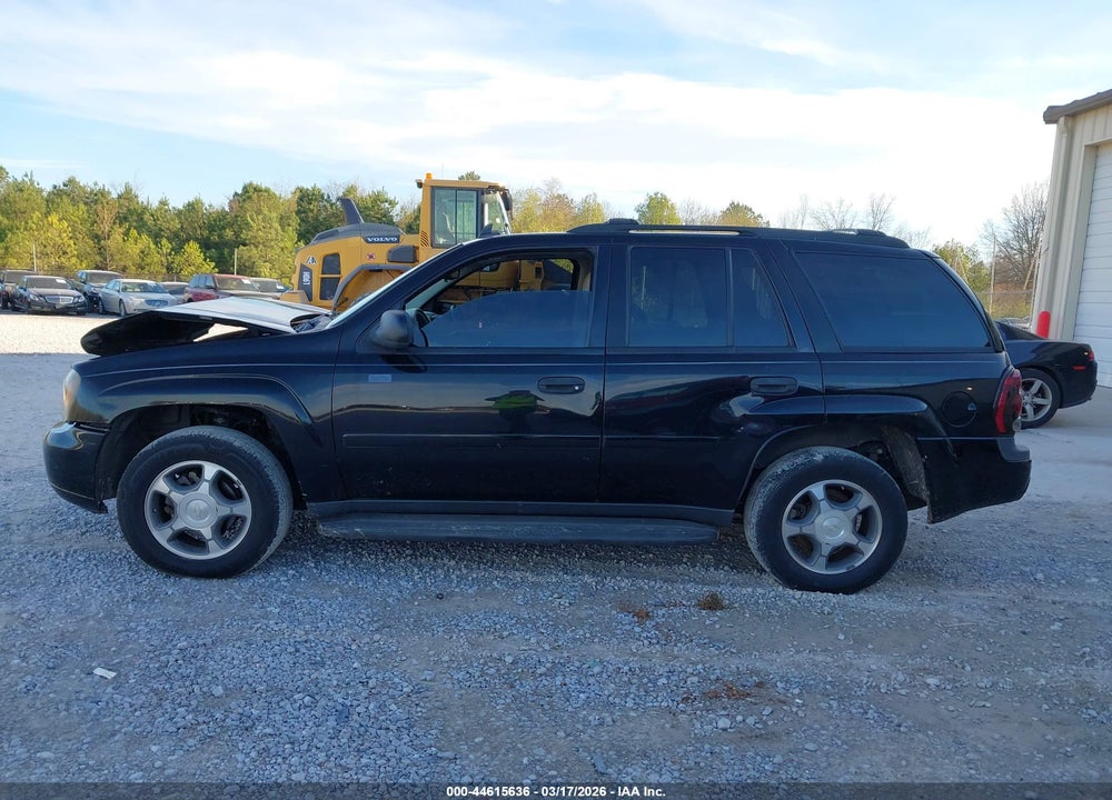 2007 CHEVROLET TRAILBLAZER LS VIN: 1GNDS13S872296308
