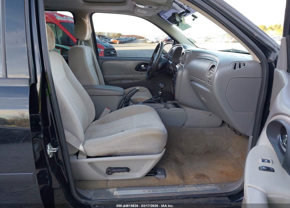 2007 CHEVROLET TRAILBLAZER LS VIN: 1GNDS13S872296308