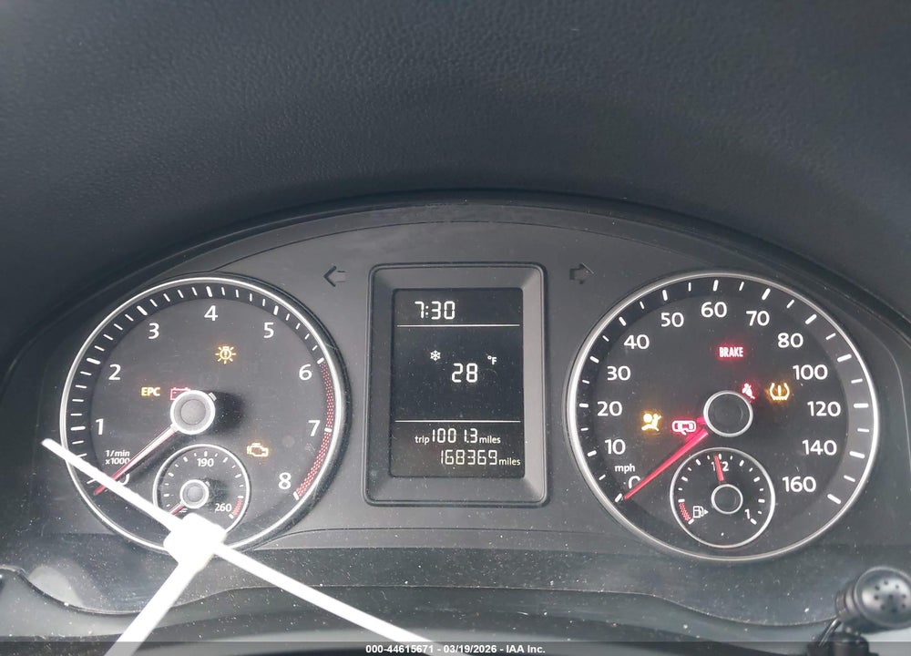 2010 VOLKSWAGEN JETTA LIMITED EDITION VIN: 3VWAX7AJXAM159409