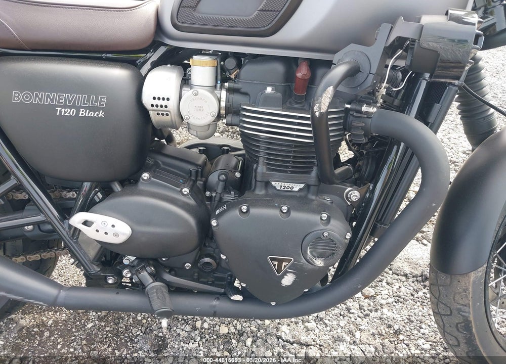 2022 TRIUMPH MOTORCYCLE BONNEVILLE T120/BLACK VIN: SMTD40HL4NTAH6055