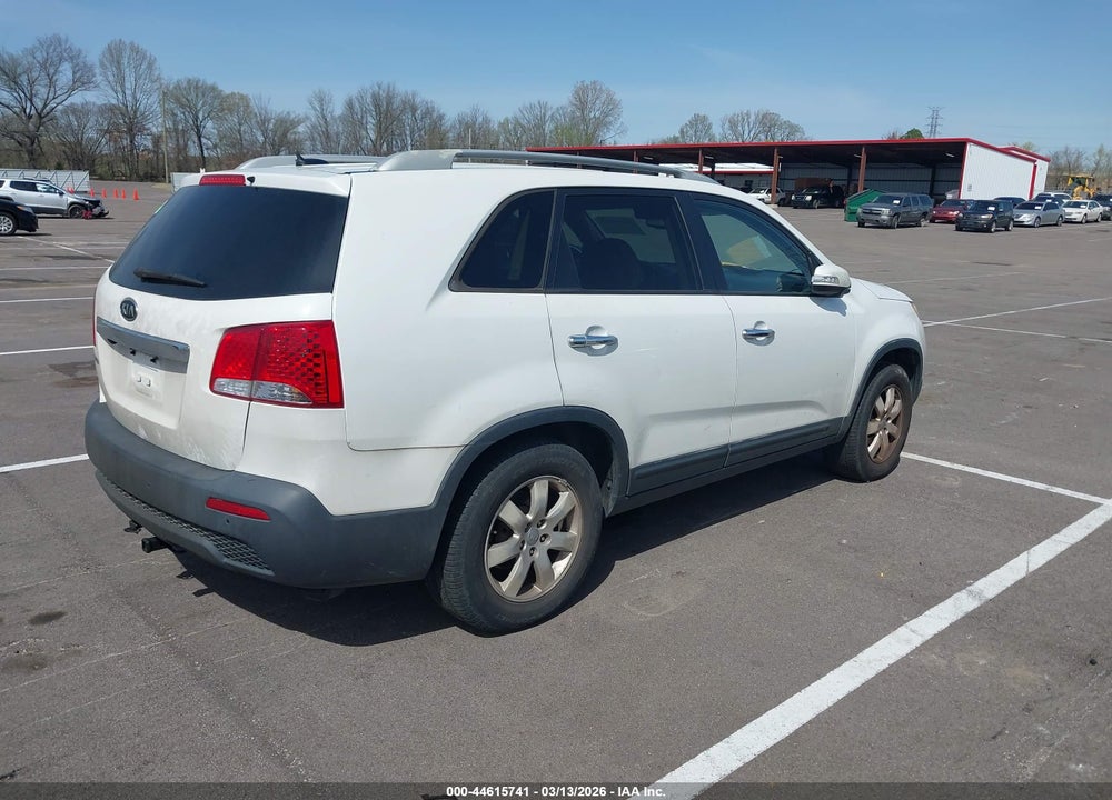 2012 KIA SORENTO LX V6 VIN: 5XYKT4A29CG246390