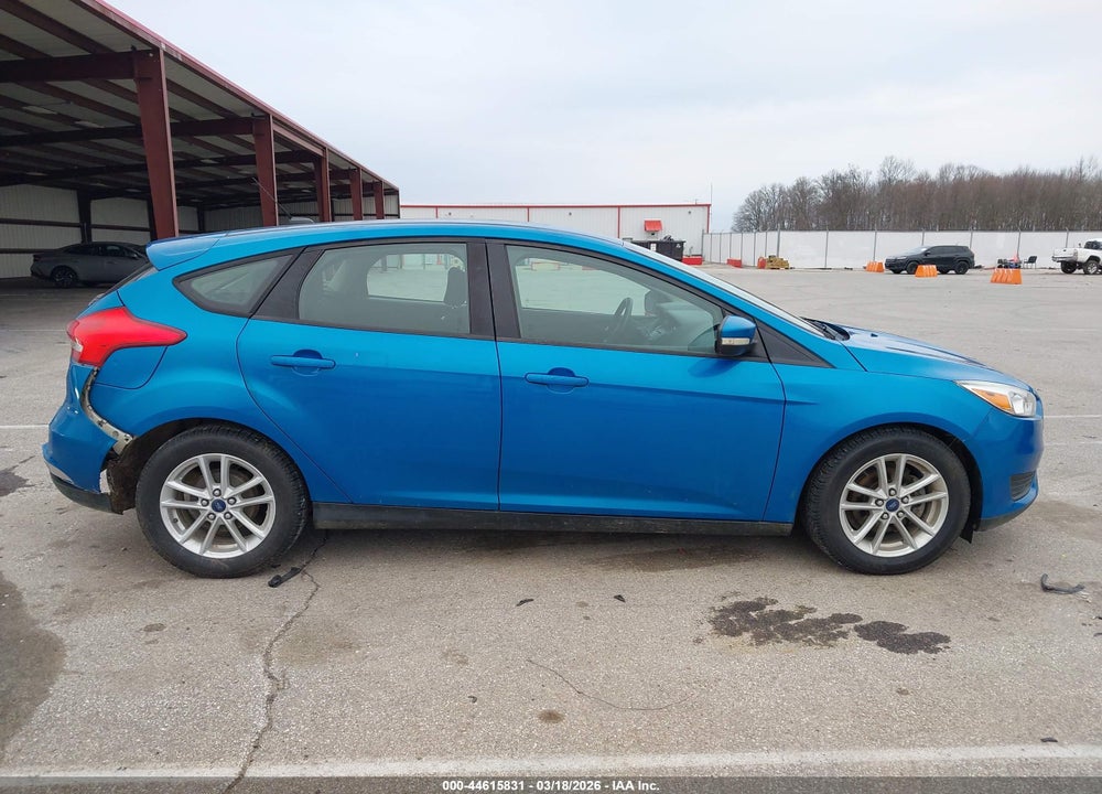 2015 FORD FOCUS SE VIN: 1FADP3K21FL322964