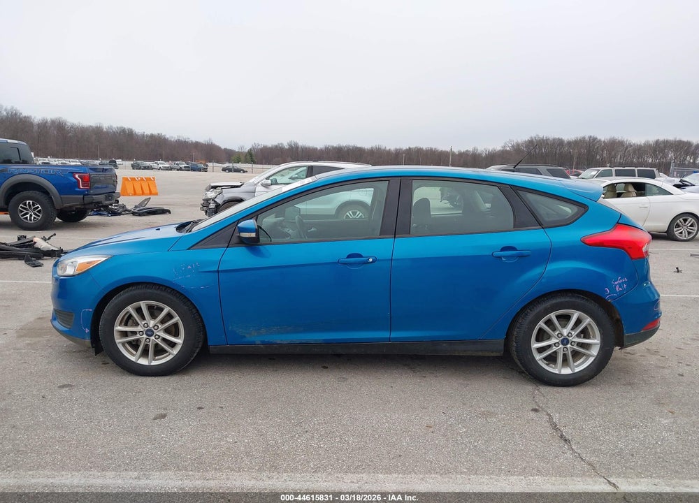 2015 FORD FOCUS SE VIN: 1FADP3K21FL322964