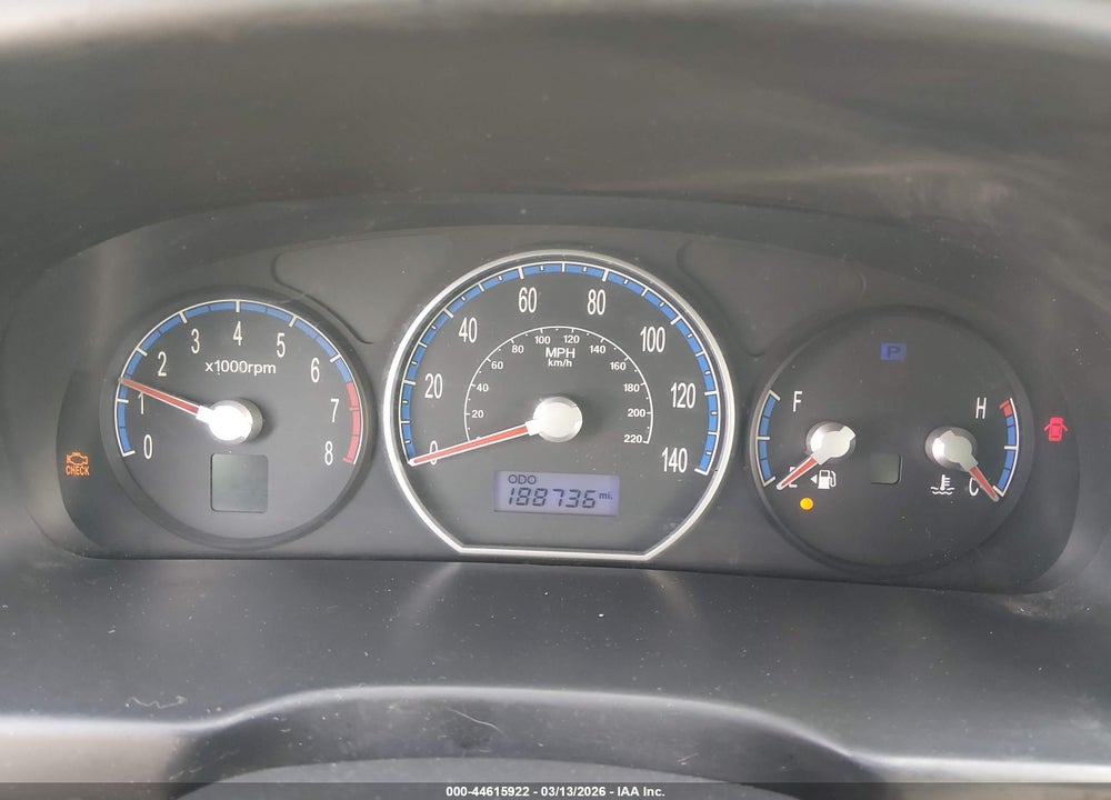 2008 HYUNDAI SANTA FE GLS VIN: 5NMSG13D08H167673