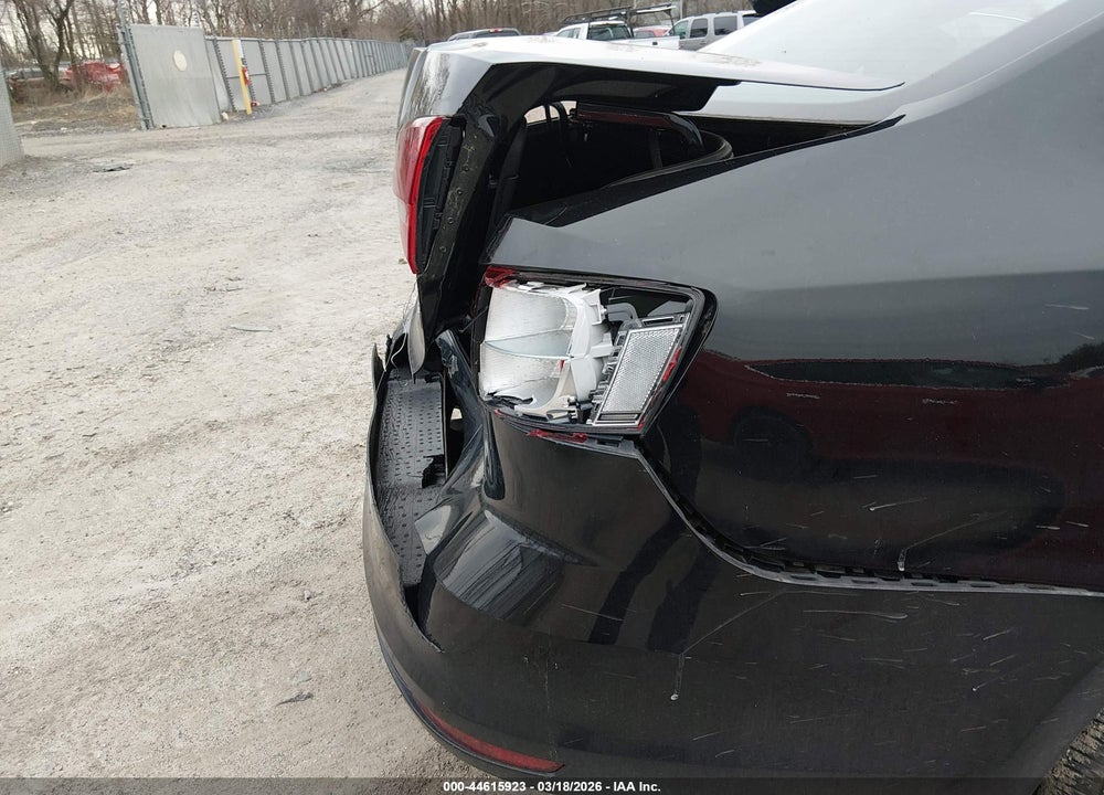 2016 VOLKSWAGEN JETTA 1.4T SE VIN: 3VWD67AJ6GM226547