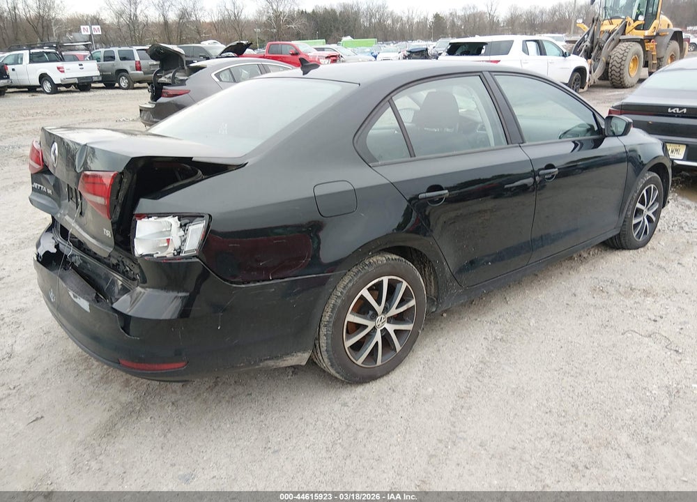 2016 VOLKSWAGEN JETTA 1.4T SE VIN: 3VWD67AJ6GM226547