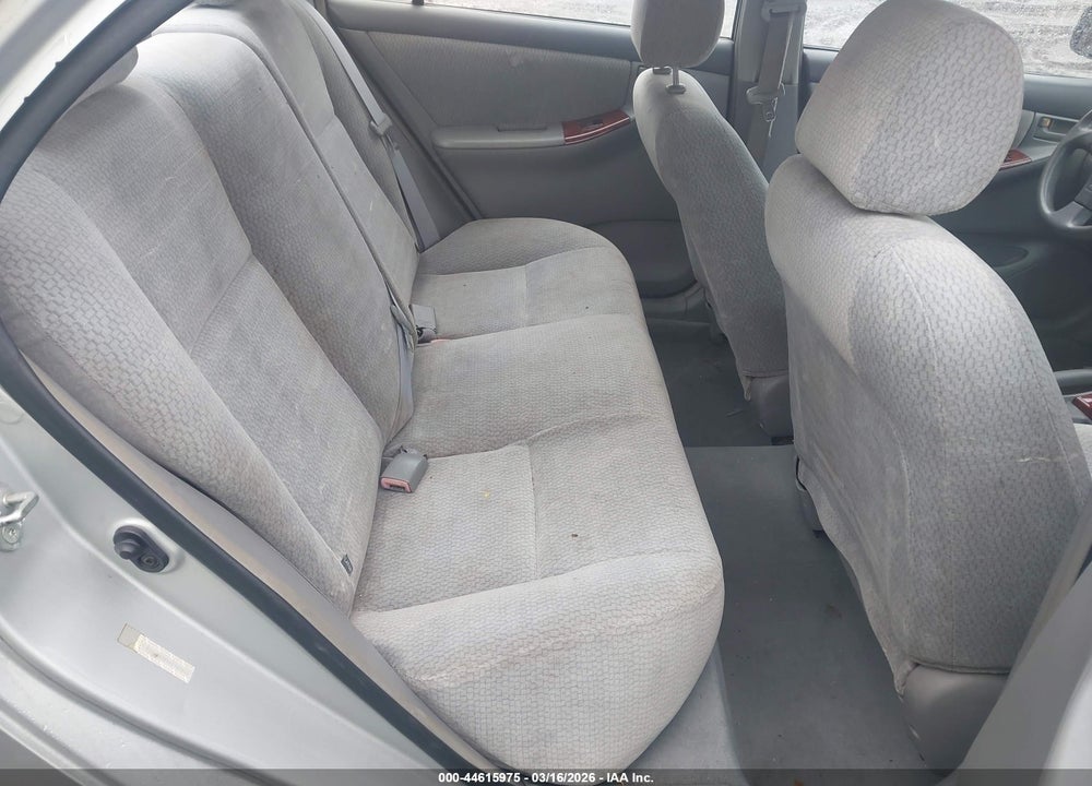 2004 TOYOTA COROLLA LE VIN: 2T1BR32E24C167643