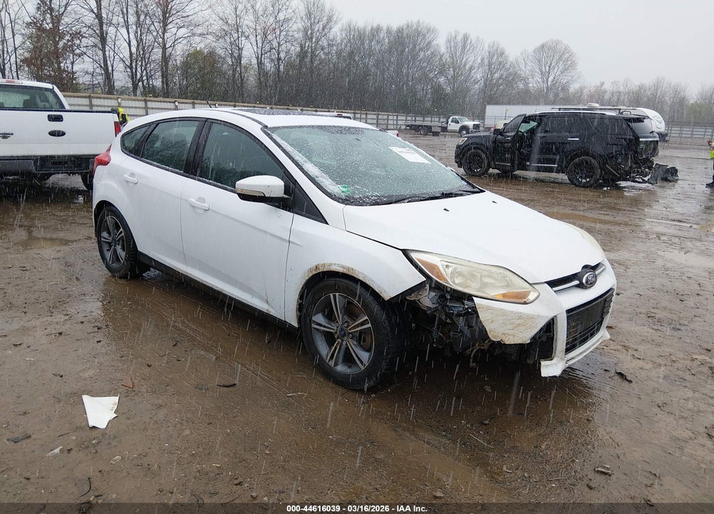 2014 FORD FOCUS SE VIN: 1FADP3K23EL251622