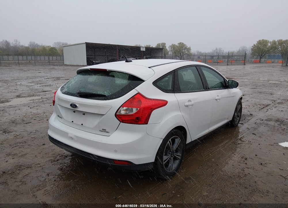 2014 FORD FOCUS SE VIN: 1FADP3K23EL251622