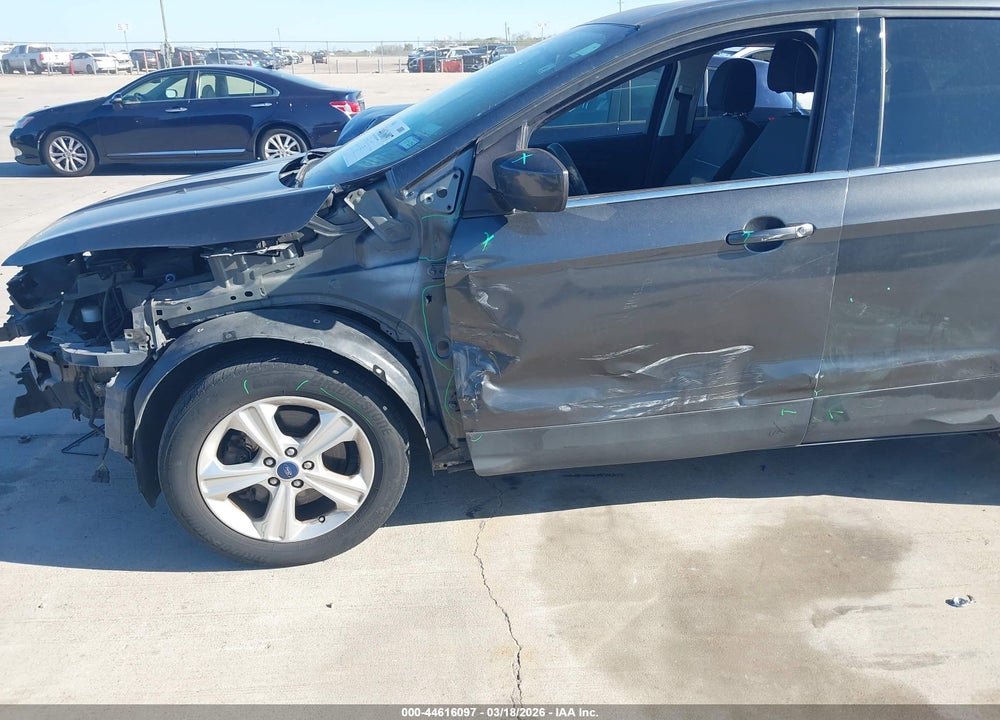 2015 FORD ESCAPE SE VIN: 1FMCU0G97FUA11077