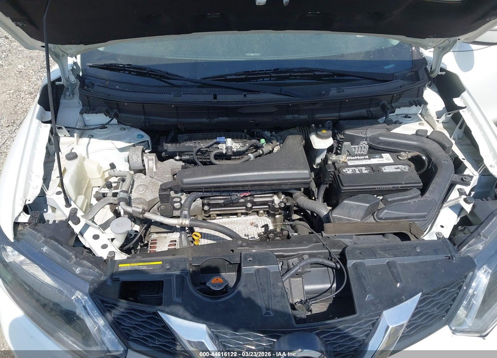 2015 NISSAN ROGUE S VIN: 5N1AT2ML7FC823541