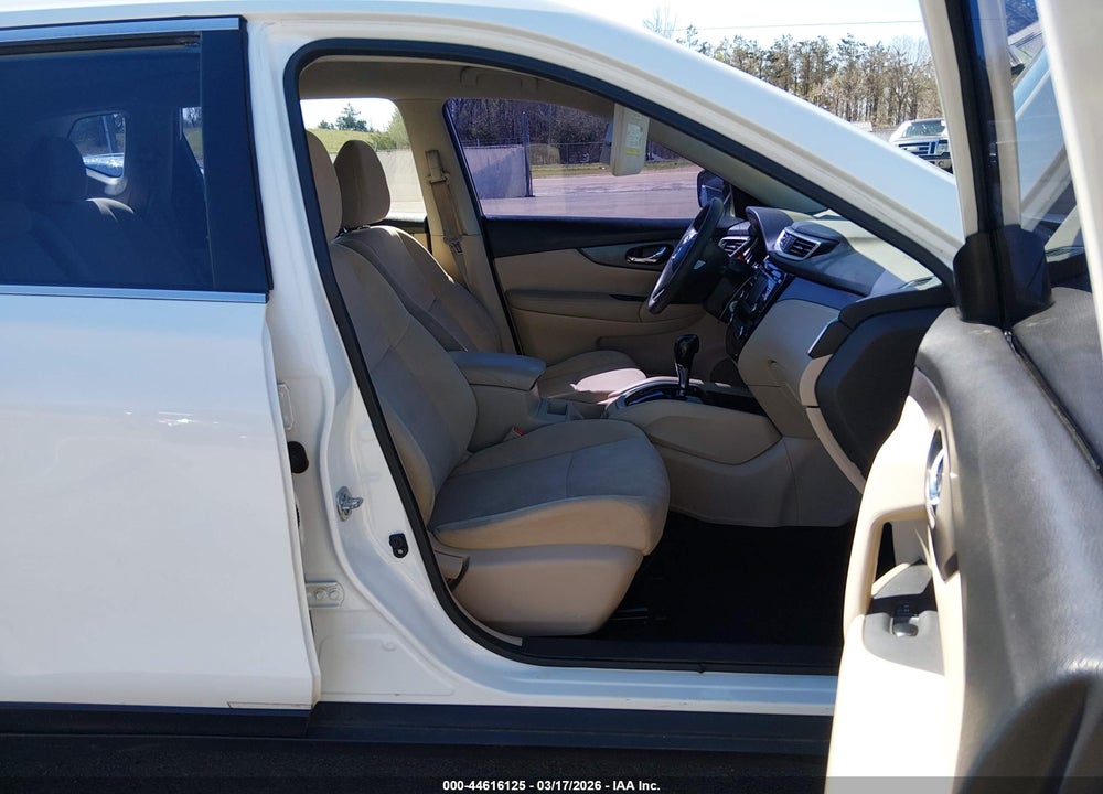2016 NISSAN ROGUE S VIN: JN8AT2MT3GW026129