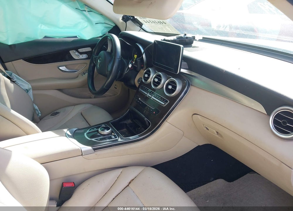2019 MERCEDES-BENZ GLC 300 VIN: WDC0G4JB9KV163619