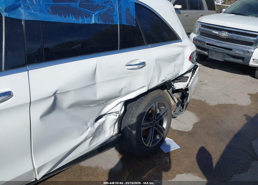 2019 MERCEDES-BENZ GLC 300 VIN: WDC0G4JB9KV163619