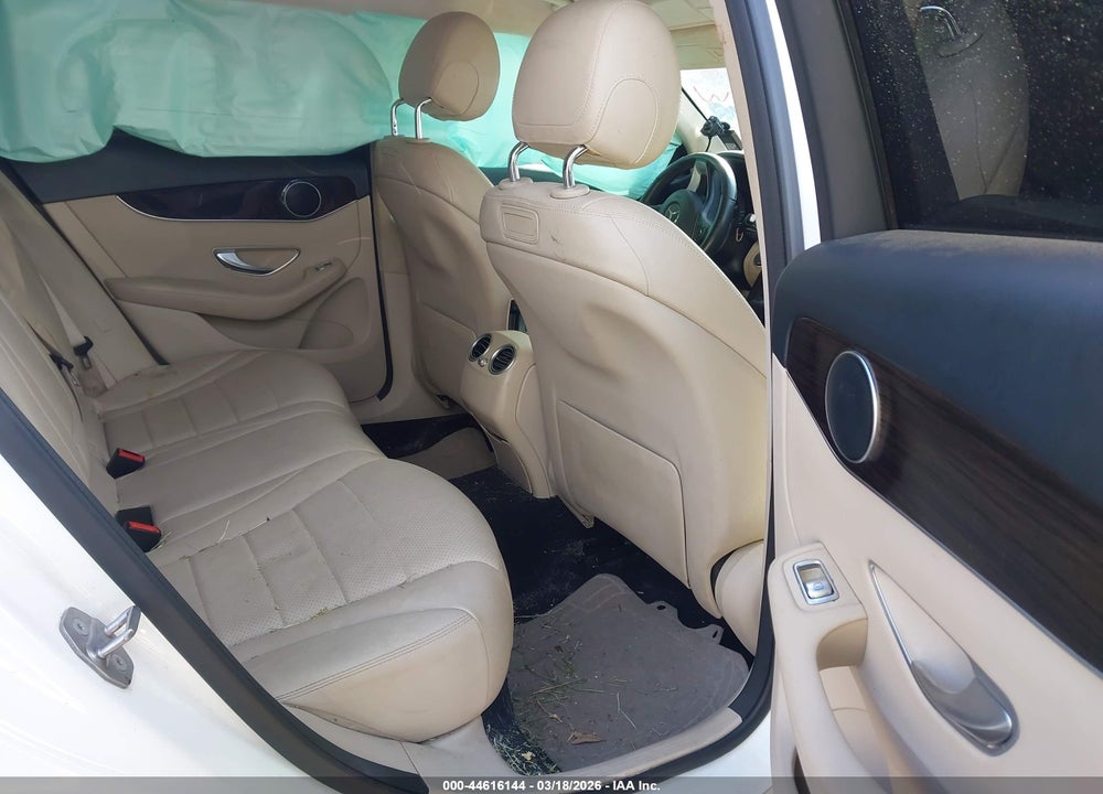 2019 MERCEDES-BENZ GLC 300 VIN: WDC0G4JB9KV163619
