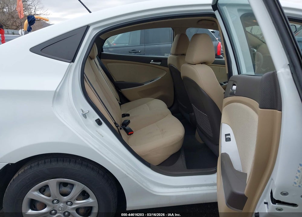 2013 HYUNDAI ACCENT GLS VIN: KMHCT4AE6DU580984