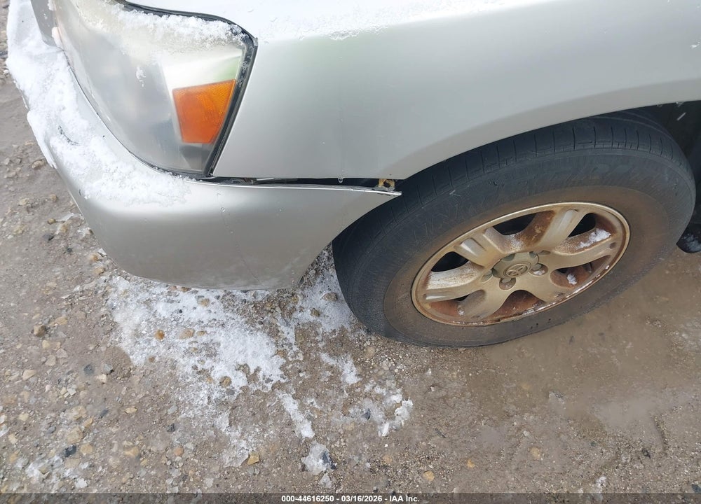 2005 TOYOTA HIGHLANDER VIN: JTEGD21A950130626