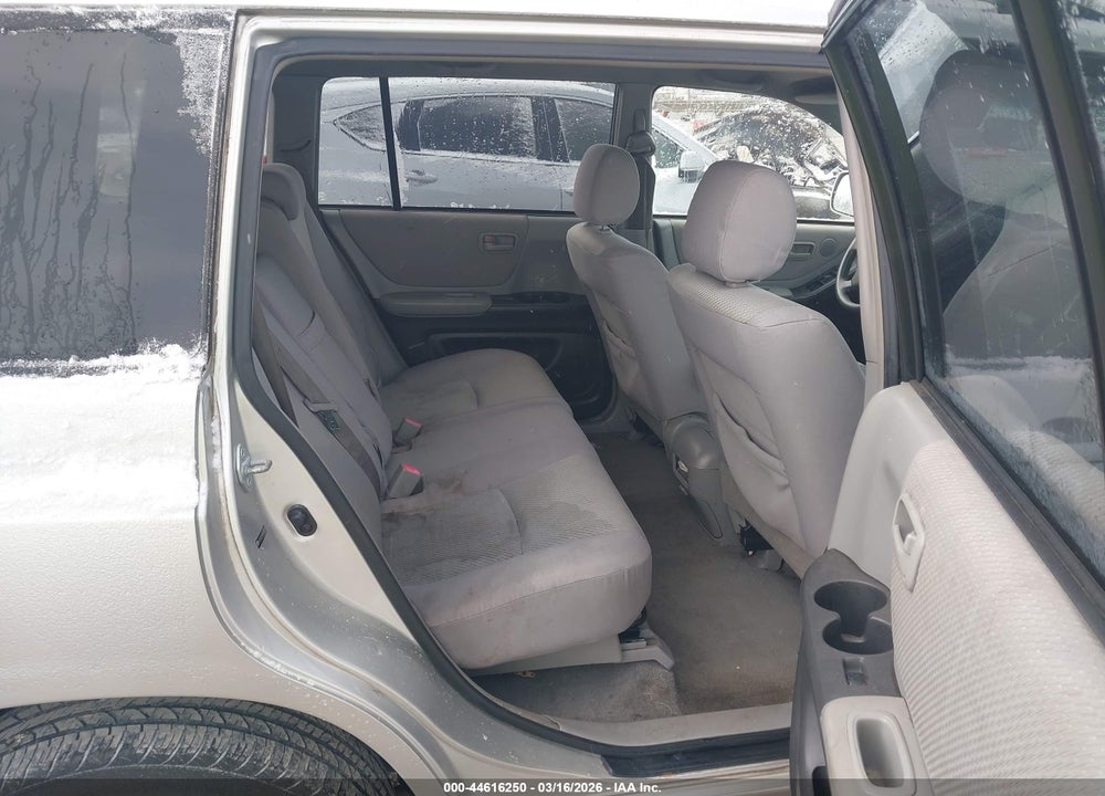 2005 TOYOTA HIGHLANDER VIN: JTEGD21A950130626