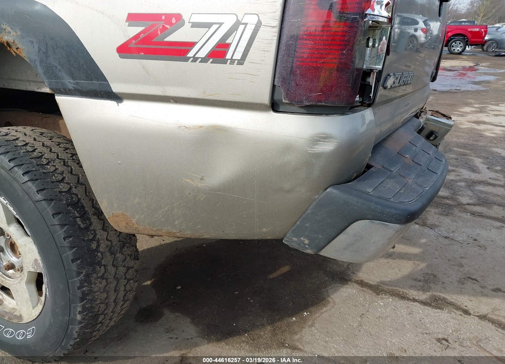 1999 CHEVROLET SILVERADO 1500 LS VIN: 2GCEK19T4X1109563