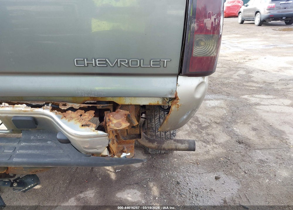 1999 CHEVROLET SILVERADO 1500 LS VIN: 2GCEK19T4X1109563