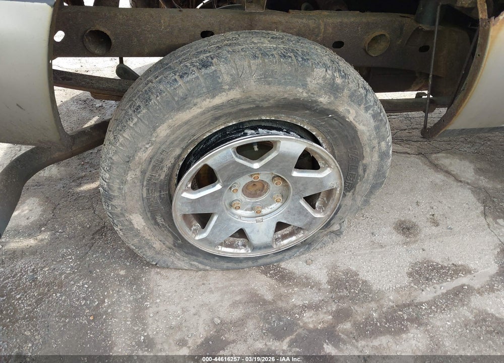 1999 CHEVROLET SILVERADO 1500 LS VIN: 2GCEK19T4X1109563