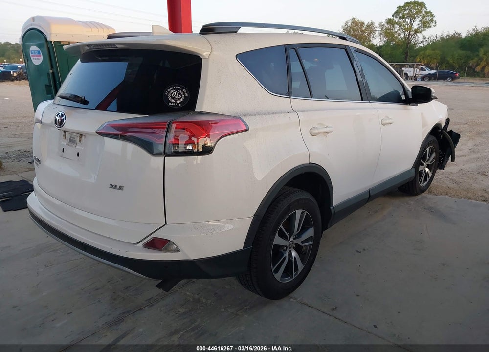 2017 TOYOTA RAV4 XLE VIN: 2T3WFREV6HW388988