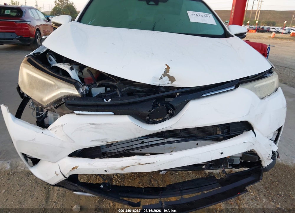 2017 TOYOTA RAV4 XLE VIN: 2T3WFREV6HW388988