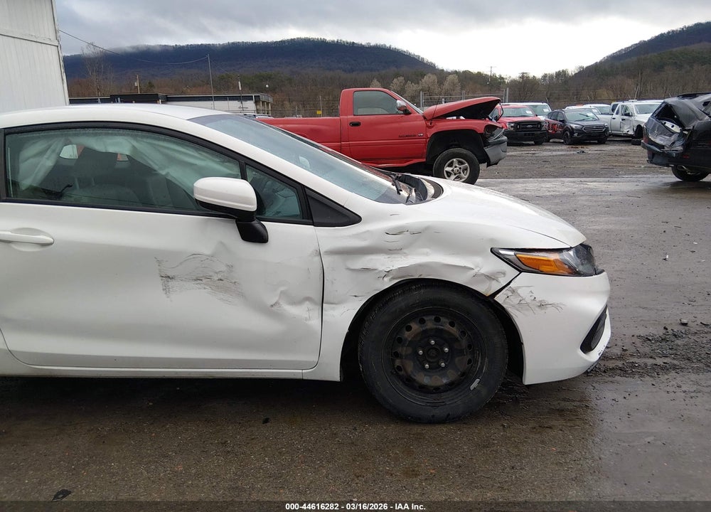 2015 HONDA CIVIC LX VIN: 2HGFG3B57FH507936