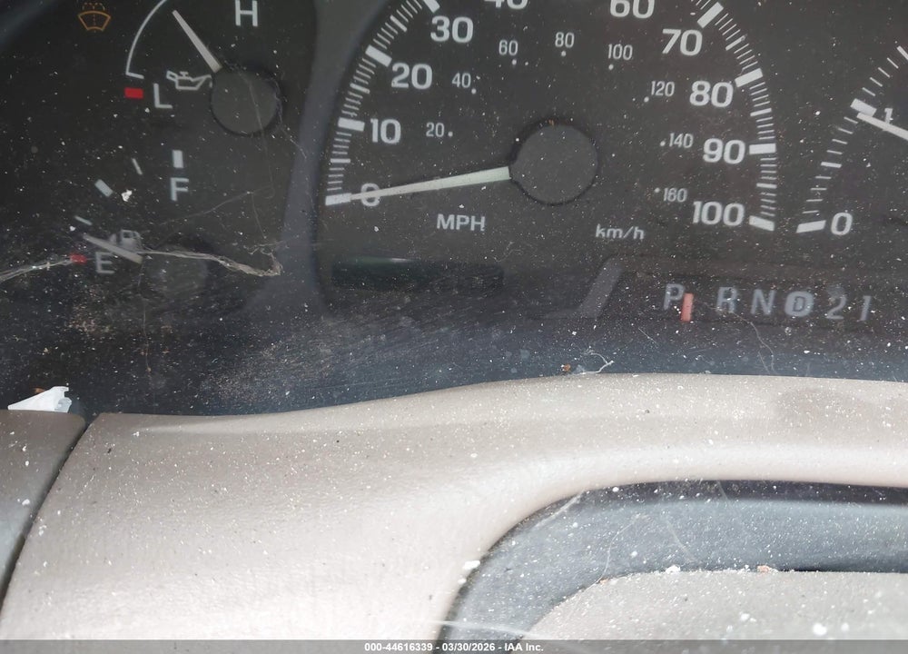 2000 LINCOLN NAVIGATOR VIN: 5LMEU27A6YLJ41663