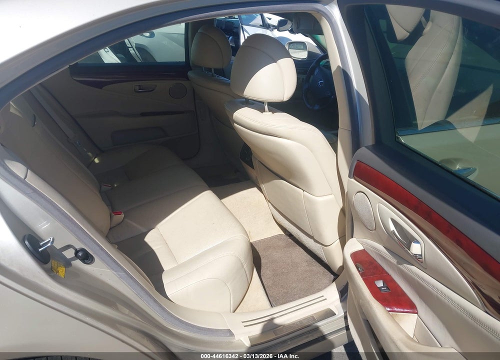 2012 LEXUS LS 460 VIN: JTHBL5EF4C5113126