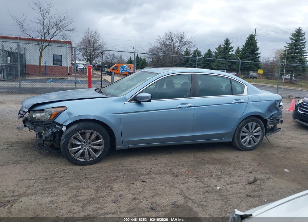 2012 HONDA ACCORD 2.4 EX VIN: 1HGCP2F77CA090403