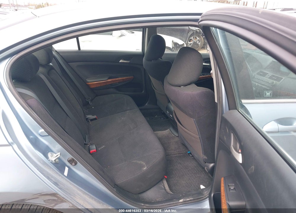2012 HONDA ACCORD 2.4 EX VIN: 1HGCP2F77CA090403