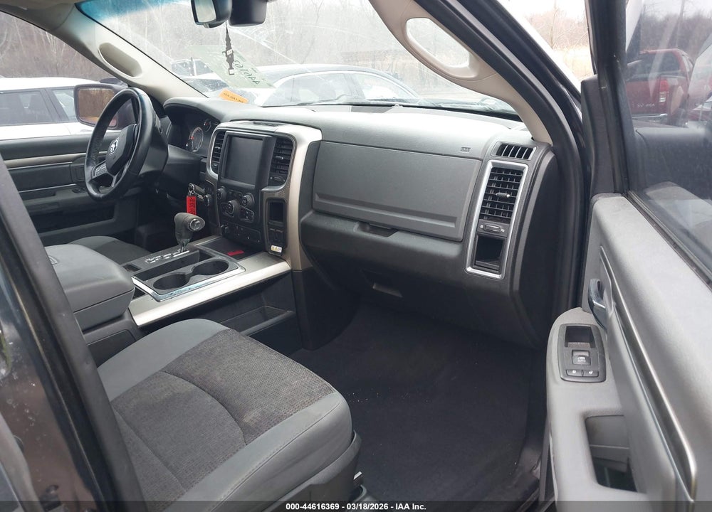 2013 RAM 1500 BIG HORN VIN: 1C6RR7GT9DS565029