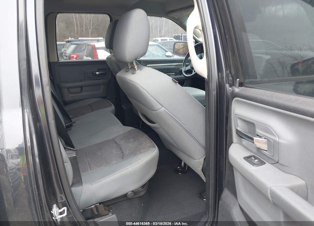 2013 RAM 1500 BIG HORN VIN: 1C6RR7GT9DS565029