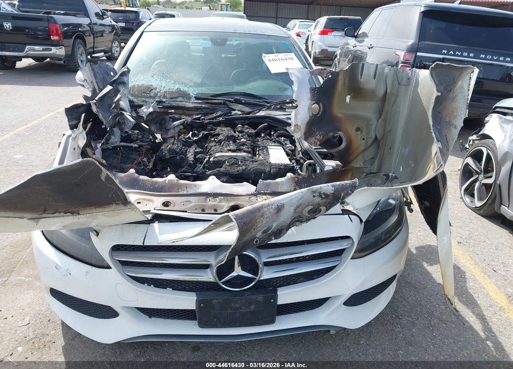 2018 MERCEDES-BENZ C 300 VIN: WDDWF4JB1JR419980