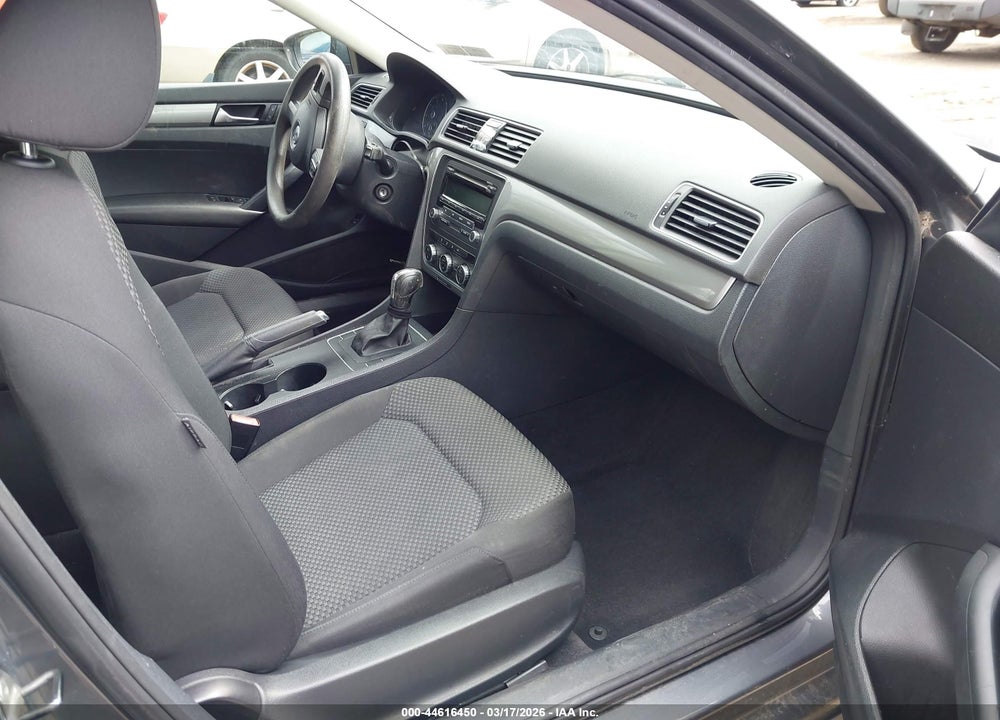 2012 VOLKSWAGEN PASSAT 2.5L S VIN: 1VWAP7A39CC048789