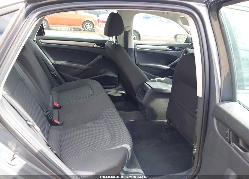2012 VOLKSWAGEN PASSAT 2.5L S VIN: 1VWAP7A39CC048789
