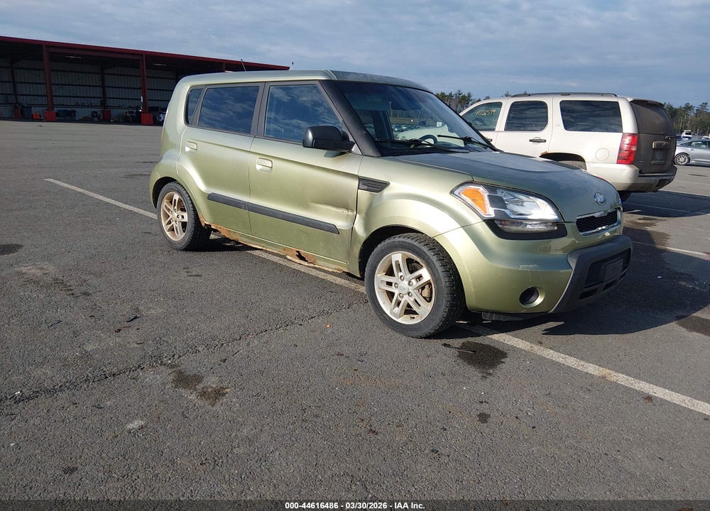 2010 KIA SOUL + VIN: KNDJT2A26A7107280